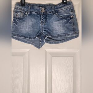 Vanilla Star 3 Zipper Pockets Distressed Women's Jeans Shorts